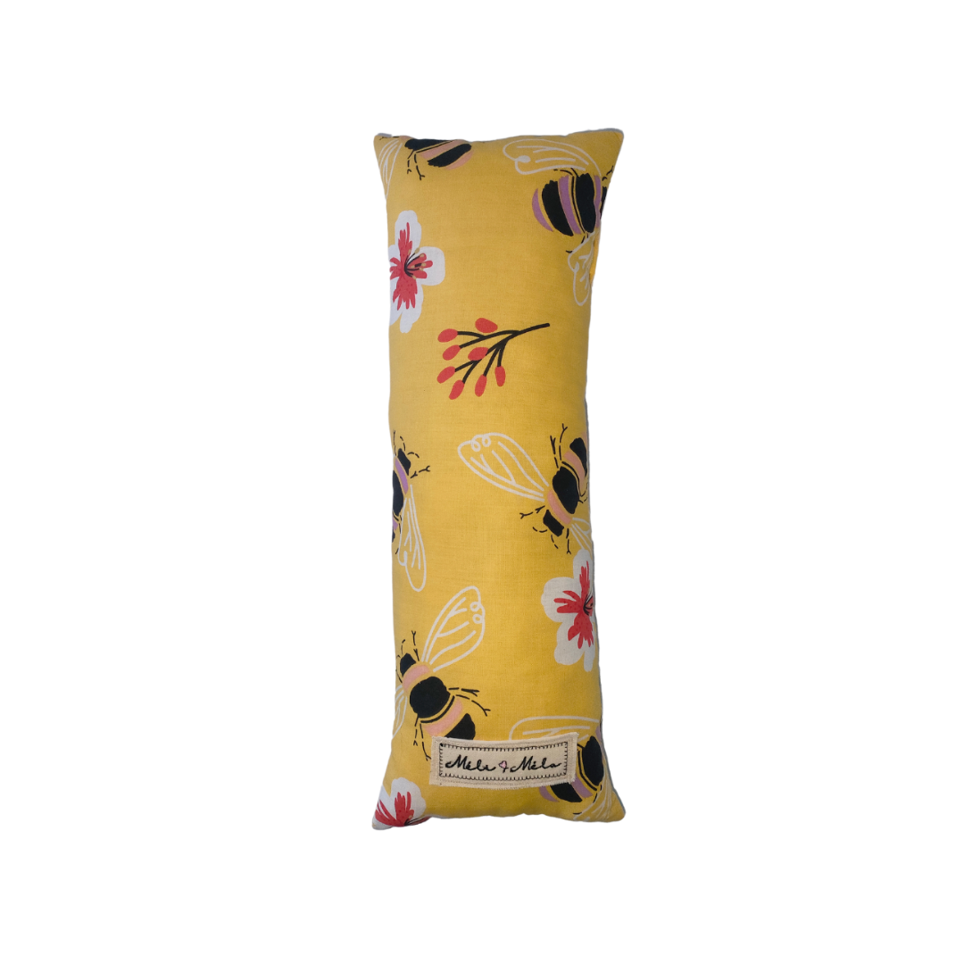 Honey_bee_tower_cushion-Méli-Mélo
