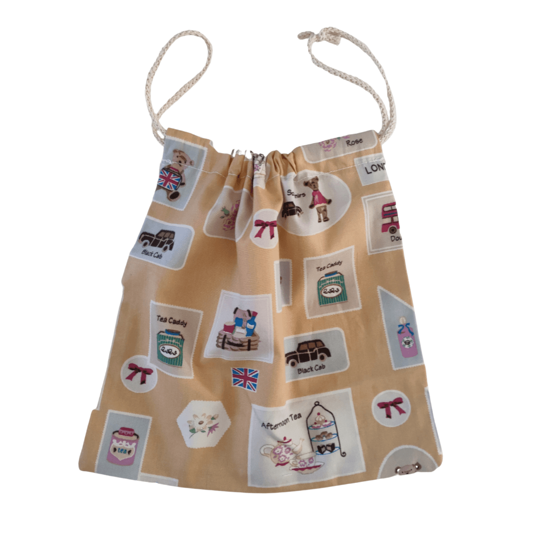 fabric-drawstring-bag-london-mustard-Méli-Mélo