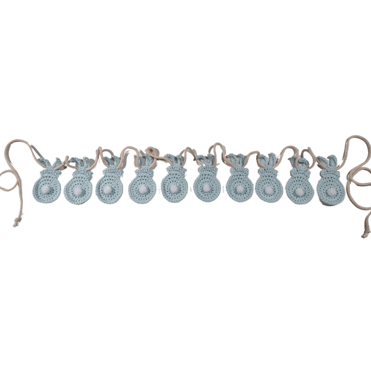 Blue_Crocheted_Bunny_Garland_Meli-Melo