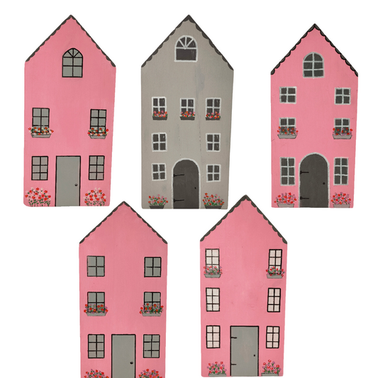 Tall_Wooden_Houses_Kids_Decor_Meli-Melo